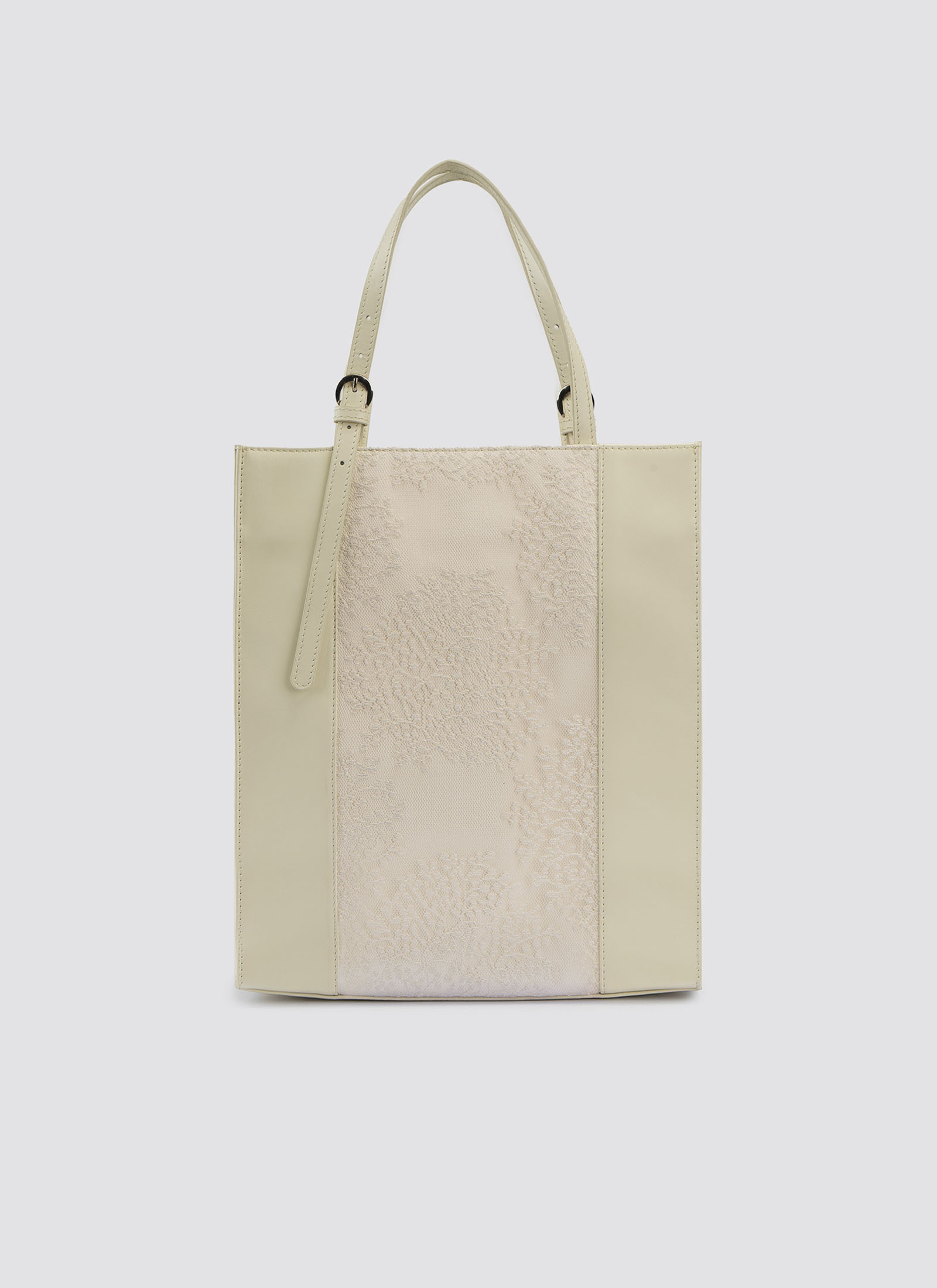 Lia Tote Bag - Image 4